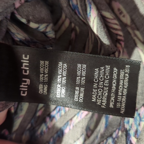 CITY CHIC | Mirrored Geo Maxi Dress - Picture 8 of 8